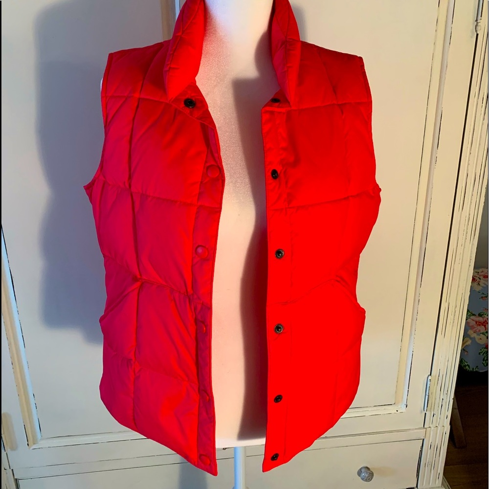 Coral vest